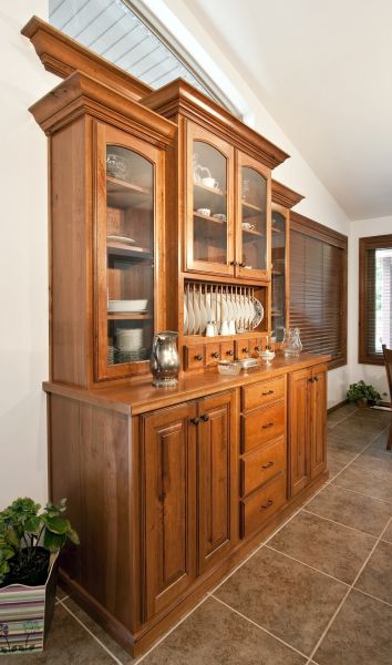 Hutch Assembly in Ponte Vedra Beach